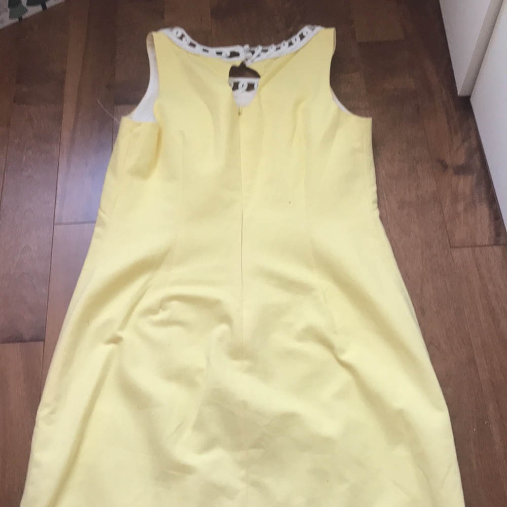 Spring Lilly Pulitzer dress. - Picture 4 of 4